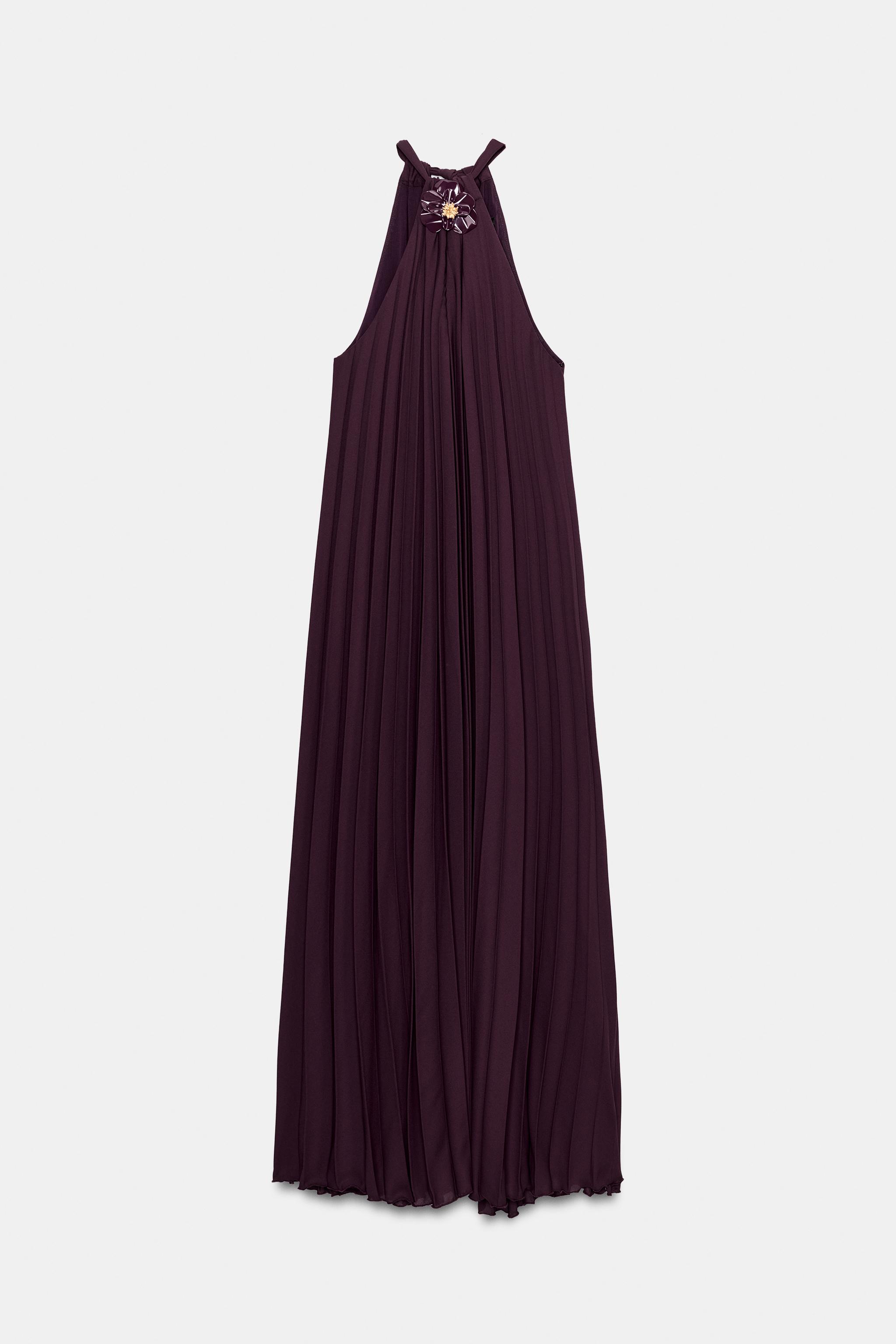 PLEATED MIDI DRESS WITH FLORAL BROOCH